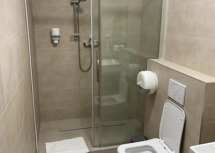 Tanker & Bistro 게스트하우스 3*